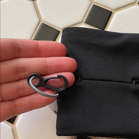 FlipBelt zipper running belt - Picture 3 of 4